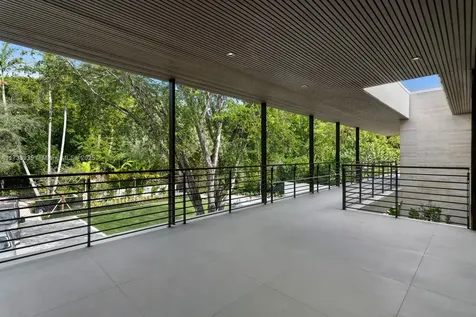 4040 Kiaora Street Miami FL 33133