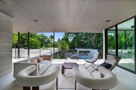 4040 Kiaora Street Miami FL 33133