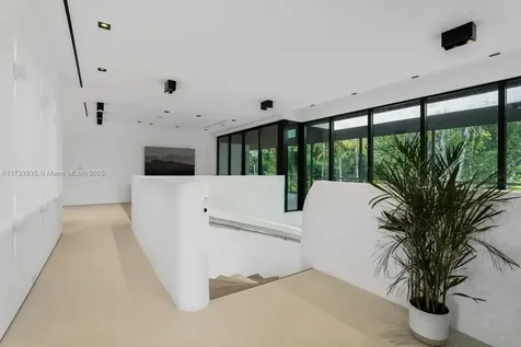 4040 Kiaora Street Miami FL 33133