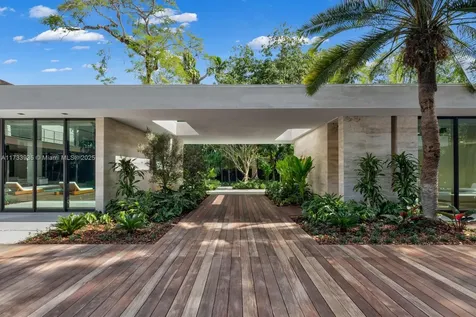 4040 Kiaora Street Miami FL 33133
