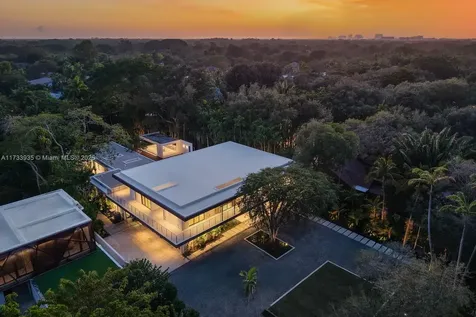 4040 Kiaora Street Miami FL 33133