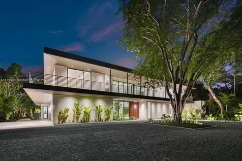 4040 Kiaora Street Miami FL 33133