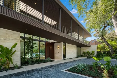4040 Kiaora Street Miami FL 33133