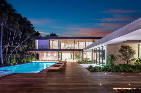 4040 Kiaora Street Miami FL 33133