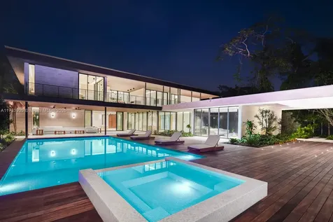 4040 Kiaora Street Miami FL 33133