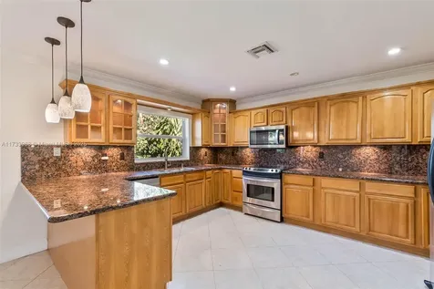 12745 SW 33rd Terrace Miami FL 33175
