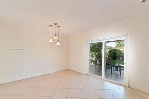 12745 SW 33rd Terrace Miami FL 33175
