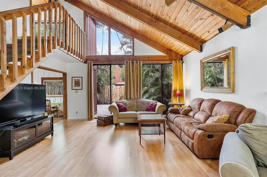 6101 NW 33rd Terrace Fort Lauderdale FL 33309