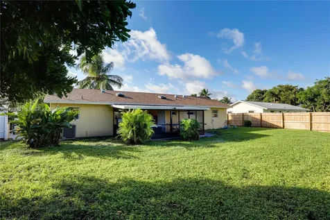 3431 Sapphire Road Lake Worth FL 33462