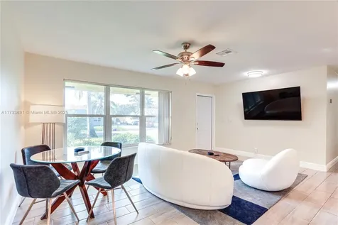 3431 Sapphire Road Lake Worth FL 33462
