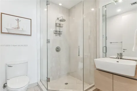 200 Biscayne Boulevard Way Miami FL 33131