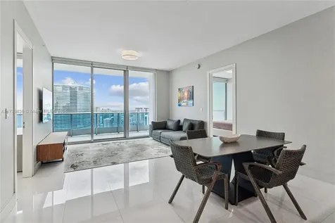 200 Biscayne Boulevard Way Miami FL 33131
