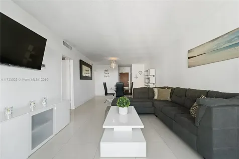 4001 S Ocean Drive Hollywood FL 33019