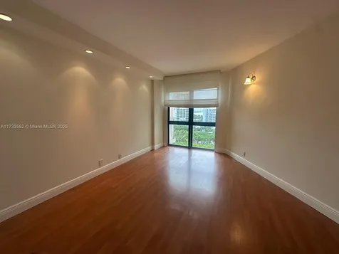 1121 Crandon Boulevard Key Biscayne FL 33149
