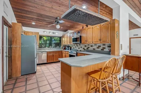 6000 Chapman Field Drive Pinecrest FL 33156