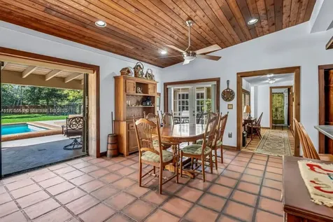 6000 Chapman Field Drive Pinecrest FL 33156