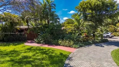 6000 Chapman Field Drive Pinecrest FL 33156