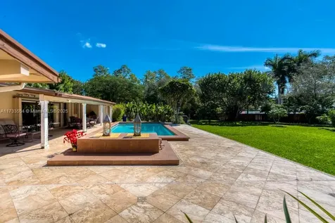 6000 Chapman Field Drive Pinecrest FL 33156