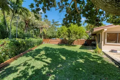 6000 Chapman Field Drive Pinecrest FL 33156
