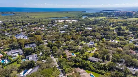 6000 Chapman Field Drive Pinecrest FL 33156