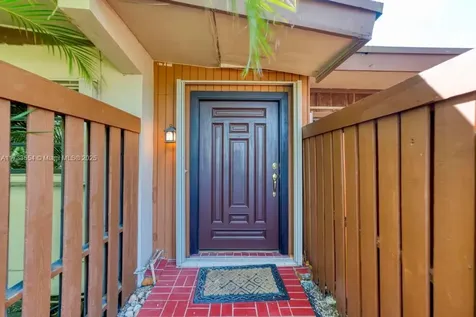 6000 Chapman Field Drive Pinecrest FL 33156