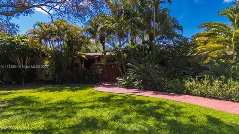 6000 Chapman Field Drive Pinecrest FL 33156