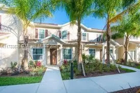 8981 Shine Drive Kissimmee FL 34747