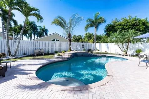 19268 NW 24th Place Pembroke Pines FL 33029