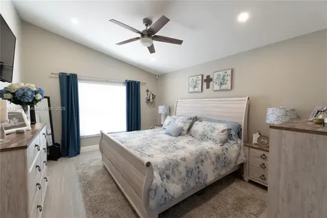 19268 NW 24th Place Pembroke Pines FL 33029