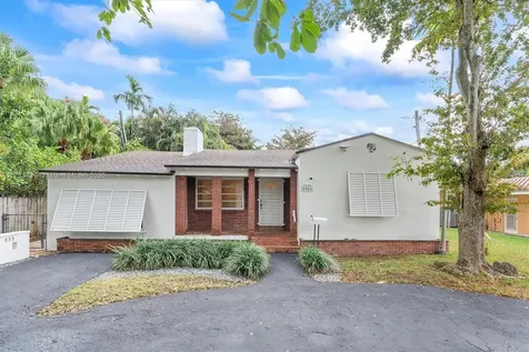 8941 NE 10th Avenue Miami FL 33138