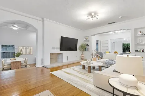 8941 NE 10th Avenue Miami FL 33138