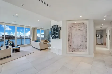 1900 Sunset Harbour Drive Miami Beach FL 33139