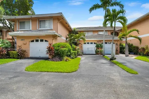 3275 NW 44th Street Oakland Park FL 33309