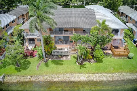 3275 NW 44th Street Oakland Park FL 33309