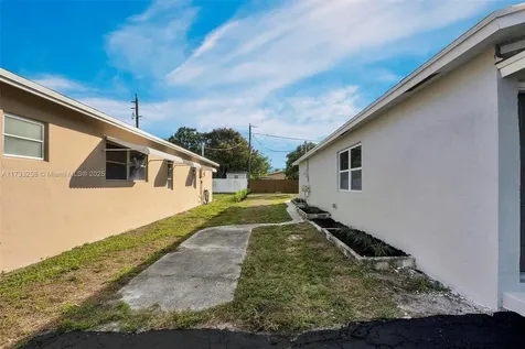 508 NW 53rd Street Boca Raton FL 33487