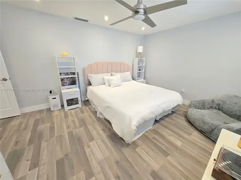 15073 SW 57th Street Miami FL 33193