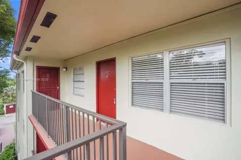 151 SW 135th Terrace Pembroke Pines FL 33027