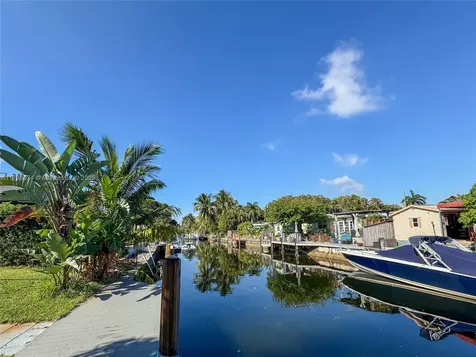 2611 Scott Street Hollywood FL 33020