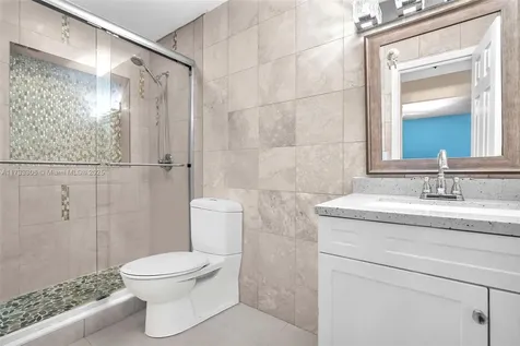 2111 SW 71st Way Davie FL 33317