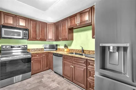 2111 SW 71st Way Davie FL 33317