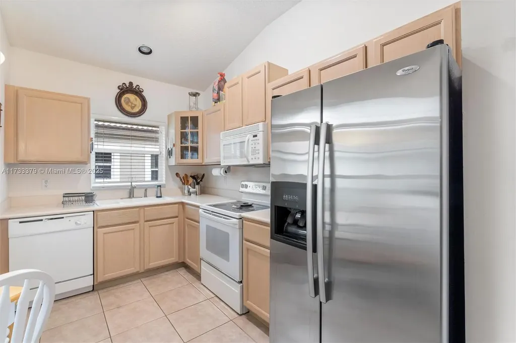 8409 Via Serena Boca Raton FL 33433