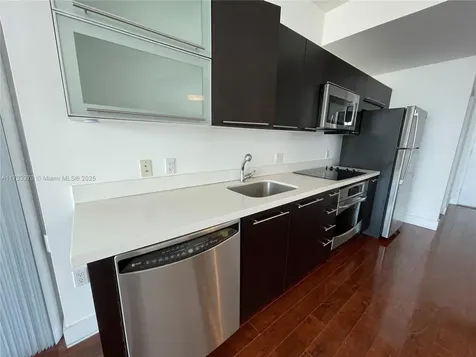 90 SW 3rd Street Miami FL 33130