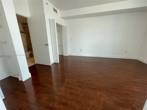 90 SW 3rd Street Miami FL 33130