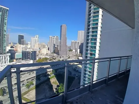 90 SW 3rd Street Miami FL 33130