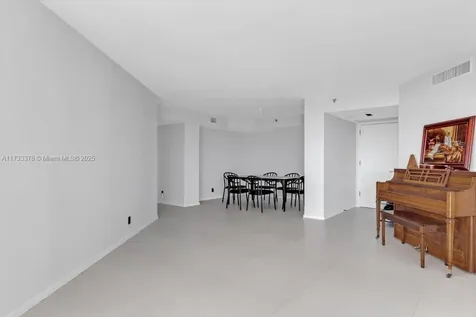 1000 Island Boulevard Aventura FL 33160