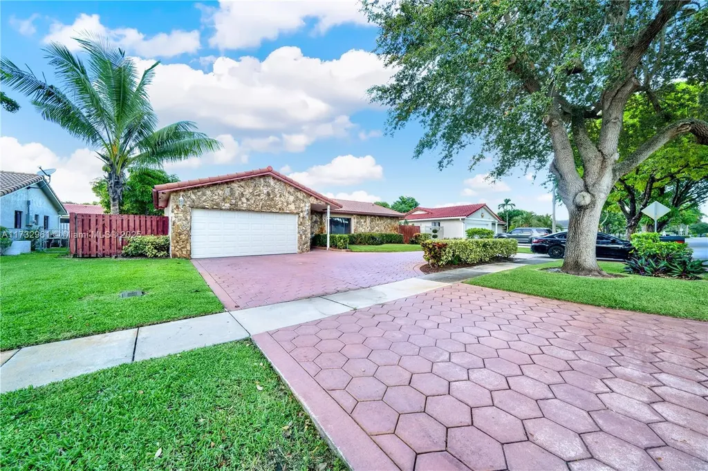 9693 NW 28th Street Coral Springs FL 33065