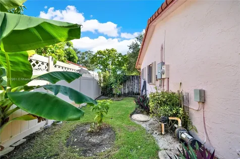 9693 NW 28th Street Coral Springs FL 33065