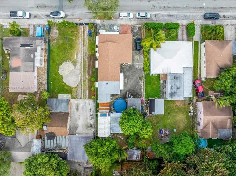 400 NW 32nd Street Miami FL 33127