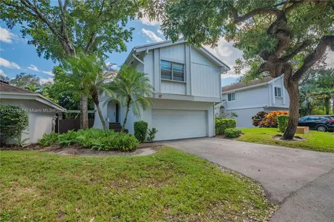 36 Eastmont Road Hollywood FL 33021