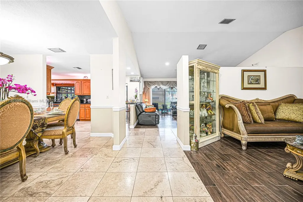 510 NW 105th Drive Coral Springs FL 33071